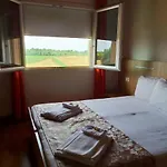 农家乐 卡瓦利尔旅馆 *
