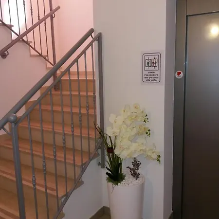 Al Cavaliere Lantgård *