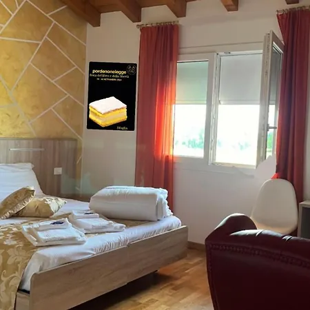 Al Cavaliere Farm stay *
