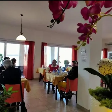 Κατάλυμα σε φάρμα Al Cavaliere *