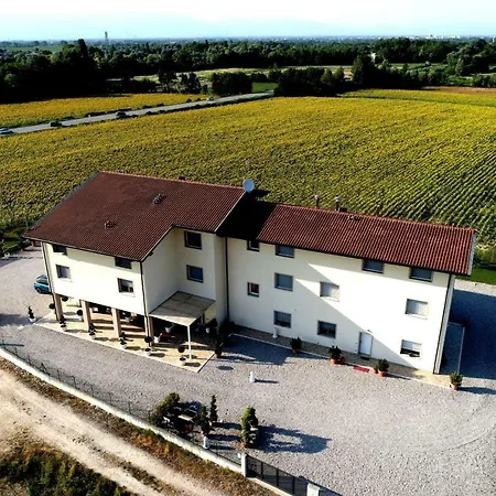 Al Cavaliere Farm stay